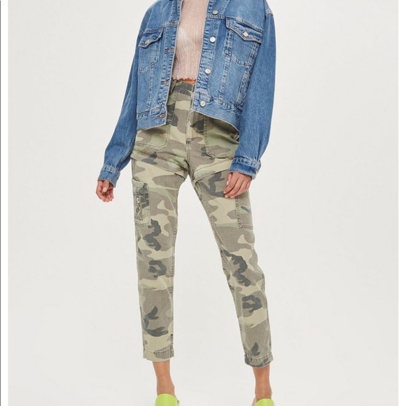 Topshop Convertible Camo Pants/Shorts - Picture 2 of 4